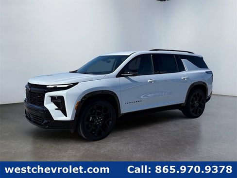 New 2026 Chevrolet Traverse RS w/ LPO, Floor Liner Package image 7