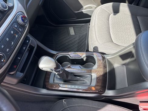 Certified 2022 GMC Canyon Elevation w/ Trailering Package image 17