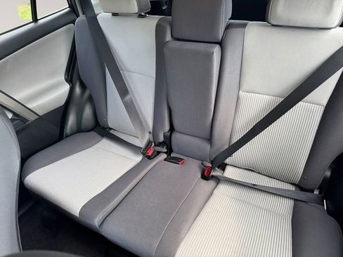 Used 2015 Toyota RAV4 XLE AWD/4WD image 13