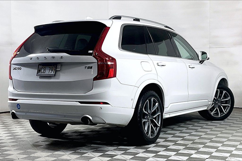Used 2018 Volvo XC90 T5 Momentum w/ Convenience Package AWD/4WD image 10