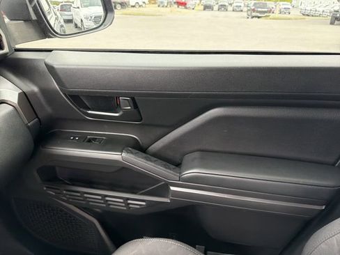 Used 2024 Toyota Tacoma SR5 AWD/4WD image 19