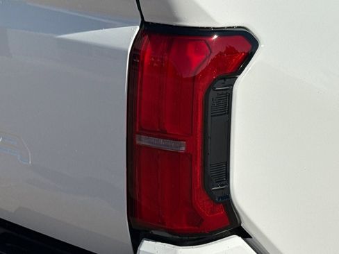 New 2026 Toyota Tacoma SR5 image 31