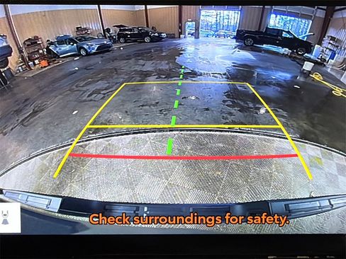 Used 2024 Toyota Tacoma TRD Off-Road image 30