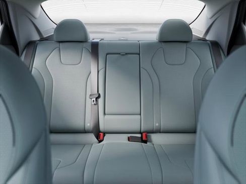 New 2025 Hyundai Elantra Limited image 12