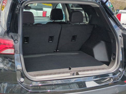 Certified 2023 Chevrolet Equinox LS w/ LS Convenience Package FWD image 24