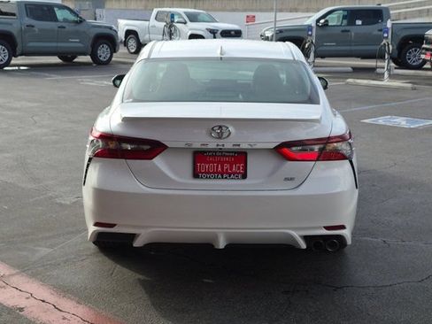 Used 2024 Toyota Camry SE FWD image 9