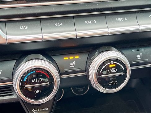 Used 2022 Genesis G70 2.0T w/ Prestige Package image 21