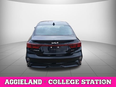 Used 2024 Kia Forte GT-Line w/ GT-Line Premium Package image 3