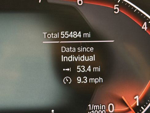 Used 2020 BMW 330i xDrive Sedan w/ Premium Package image 12