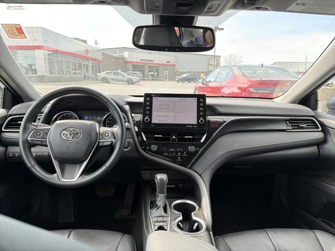 Used 2023 Toyota Camry XLE image 12