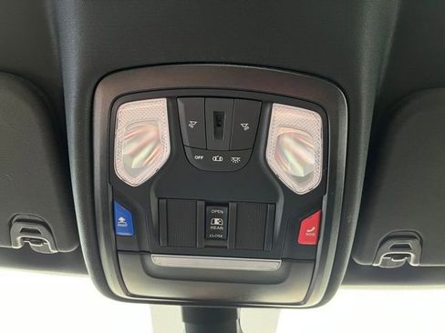 Used 2022 RAM 1500 Big Horn AWD/4WD image 35