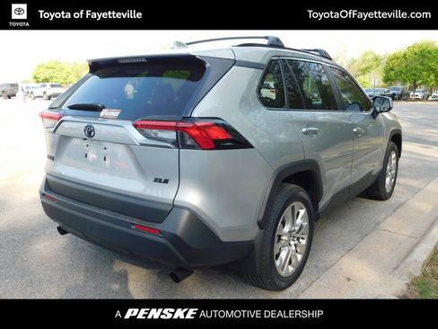 Used 2025 Toyota RAV4 XLE Premium image 4