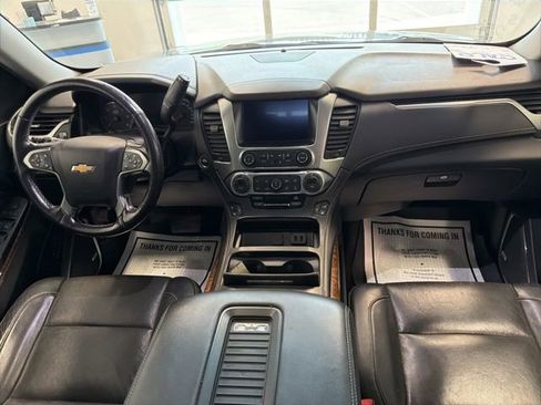 Used 2018 Chevrolet Suburban Premier AWD/4WD image 23