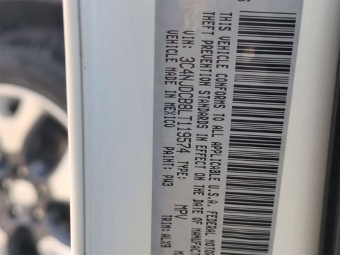 Used 2020 Jeep Compass Limited image 33