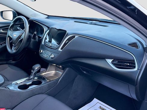 Used 2023 Chevrolet Malibu LT image 28