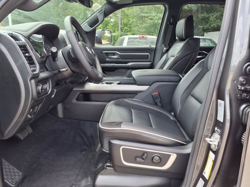 New 2026 RAM 1500 Laramie AWD/4WD image 9
