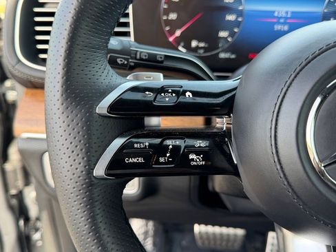 Used 2025 Mercedes-Benz GLS 450 4MATIC image 24