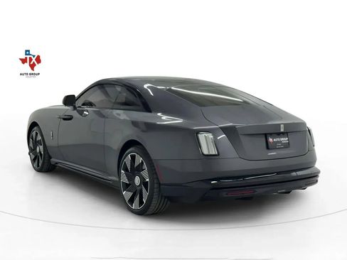 Used 2025 Rolls-Royce Spectre image 4