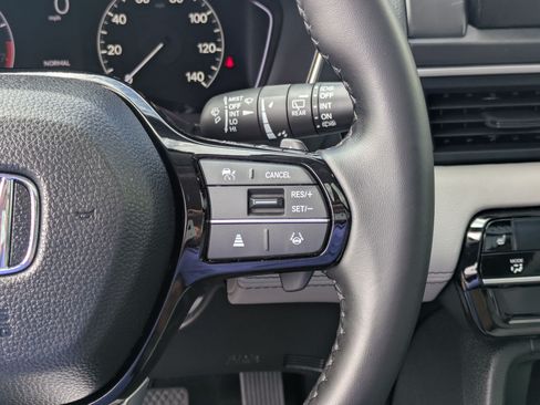 Used 2024 Honda Pilot Touring image 21
