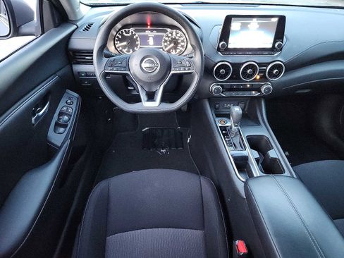 Used 2024 Nissan Sentra SV image 11