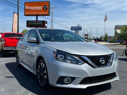 Used 2017 Nissan Sentra SR Turbo w/ SR Turbo Premium Package FWD image 2