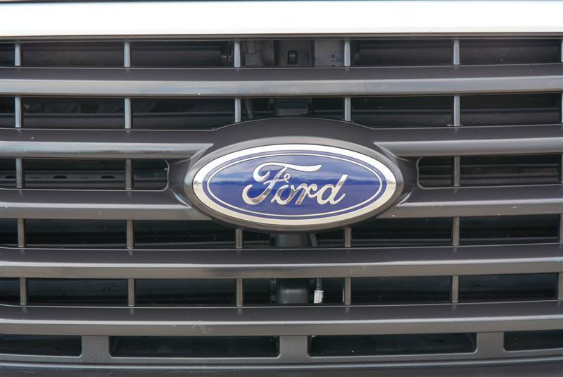 Used 2017 Ford F150 XLT w/ Equipment Group 302A Luxury AWD/4WD image 26