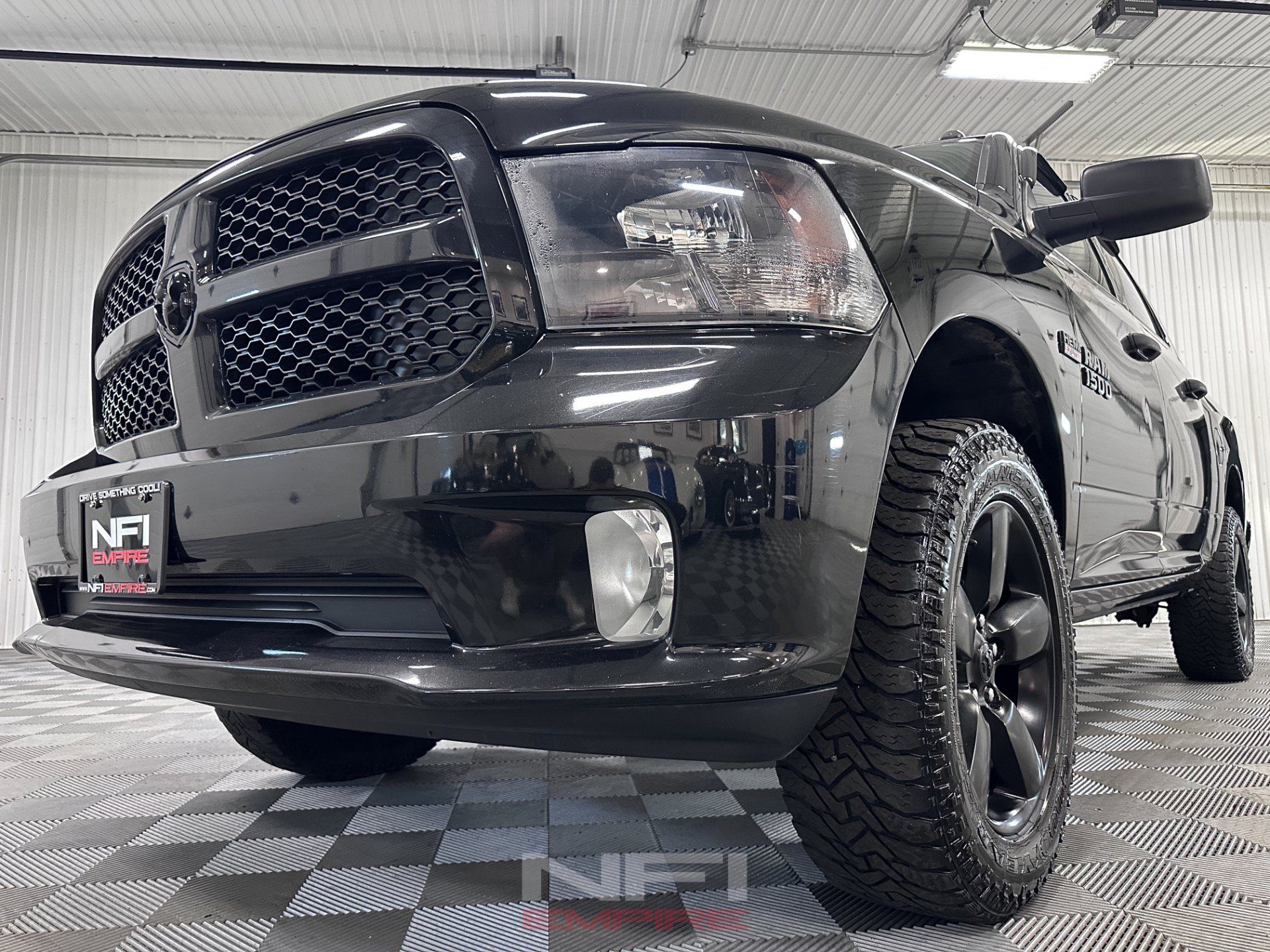 Used 2016 RAM 1500 Express w/ Black Ram 1500 Express Group AWD/4WD image 13