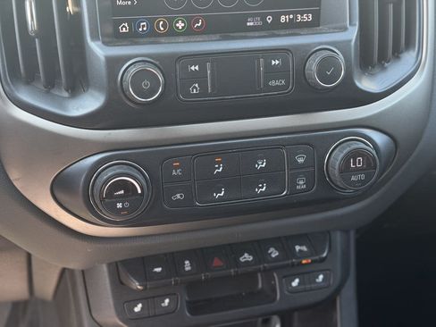 Used 2019 Chevrolet Colorado Z71 AWD/4WD image 22