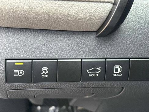 Used 2022 Toyota Camry LE FWD image 21