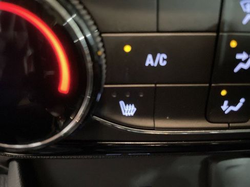 Used 2024 Buick Encore GX Sport Touring w/ Comfort Package FWD image 21