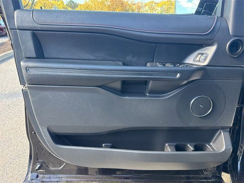 Used 2023 Ford Expedition Max Limited image 24