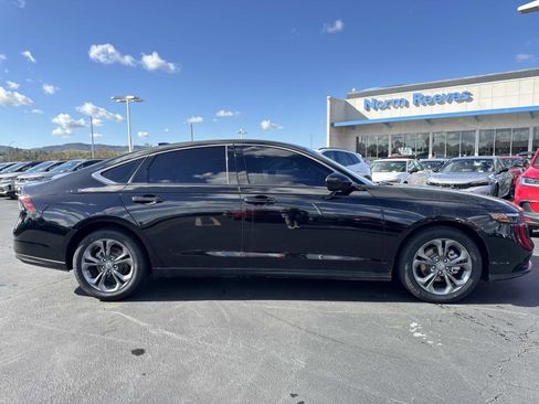 Certified 2024 Honda Accord EX image 6