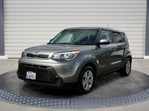 Used 2016 Kia Soul FWD image 3