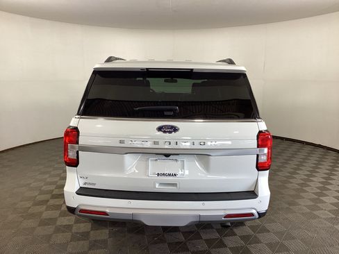 Used 2024 Ford Expedition XLT AWD/4WD image 3