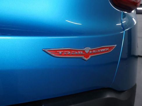 Used 2020 Jeep Renegade Trailhawk w/ Premium Leather Group image 12