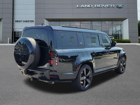 Certified 2023 Land Rover Defender 130 X-Dynamic SE AWD/4WD image 4