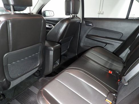 Used 2017 Chevrolet Equinox LT image 10