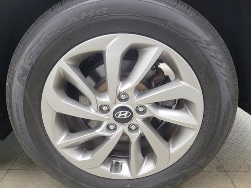 Used 2018 Hyundai Tucson SE AWD/4WD image 31