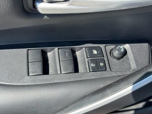 Used 2025 Toyota Corolla SE FWD image 21