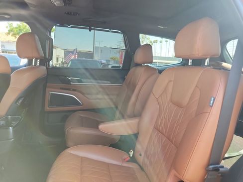 Used 2024 Kia Telluride SX Prestige X-Line image 13