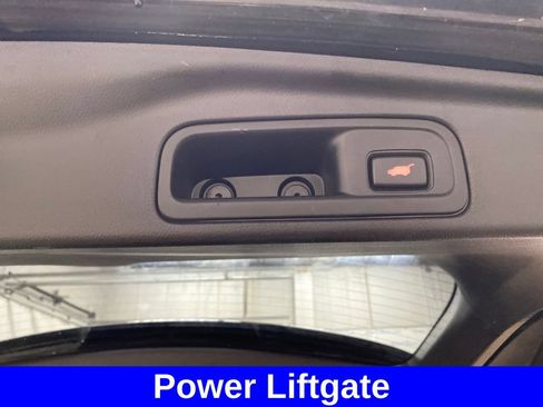 Used 2017 Honda Pilot Touring image 17
