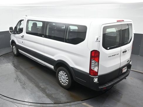 Used 2023 Ford Transit 350 XLT image 38