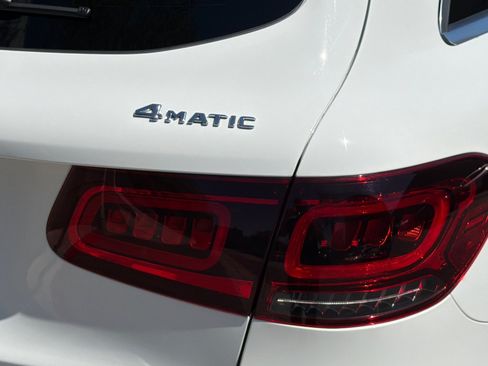 Used 2022 Mercedes-Benz GLC 300 4MATIC image 26