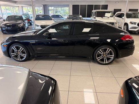 Used 2016 Porsche Panamera 4 AWD/4WD image 11