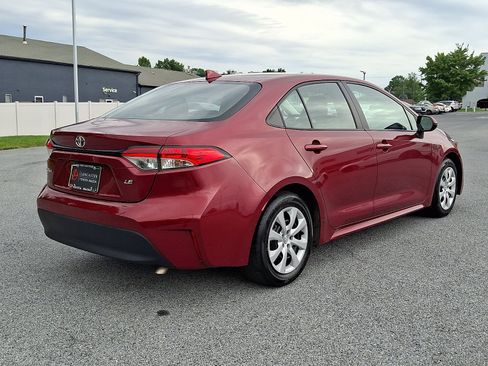 Used 2025 Toyota Corolla LE FWD image 7