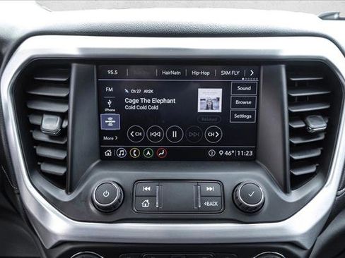 Used 2020 GMC Acadia SLT w/ Driver Alert Package II AWD/4WD image 16