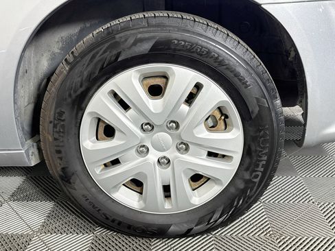 Used 2018 Dodge Grand Caravan SE w/ UConnect Hands-Free Group FWD image 34