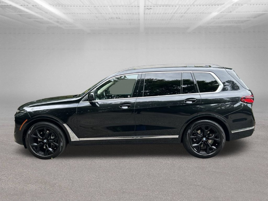 Used 2024 BMW X7 xDrive40i AWD/4WD image 2