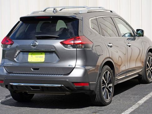 Used 2018 Nissan Rogue SL w/ Premium Package FWD image 51