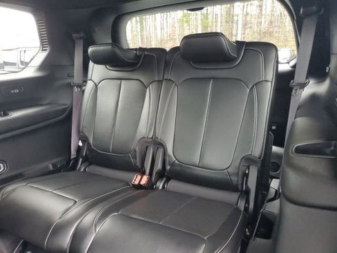 Certified 2025 Jeep Grand Cherokee L Limited w/ Luxury Tech Group II image 13